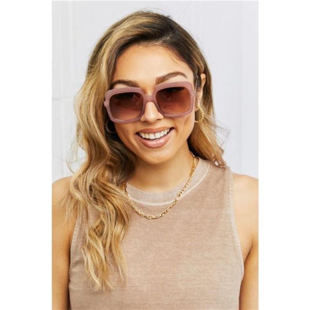 Square Metal-Plastic Hybrid Temple Sunglasses